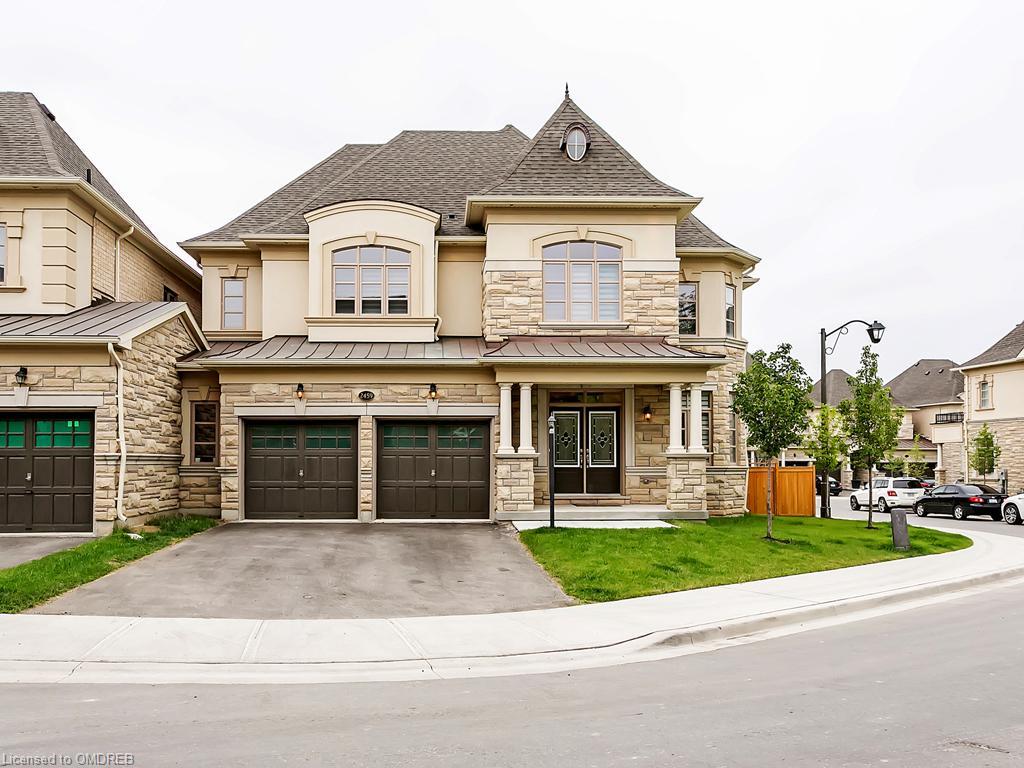 2459 Chateau Common, Oakville, Ontario L6M 0S1