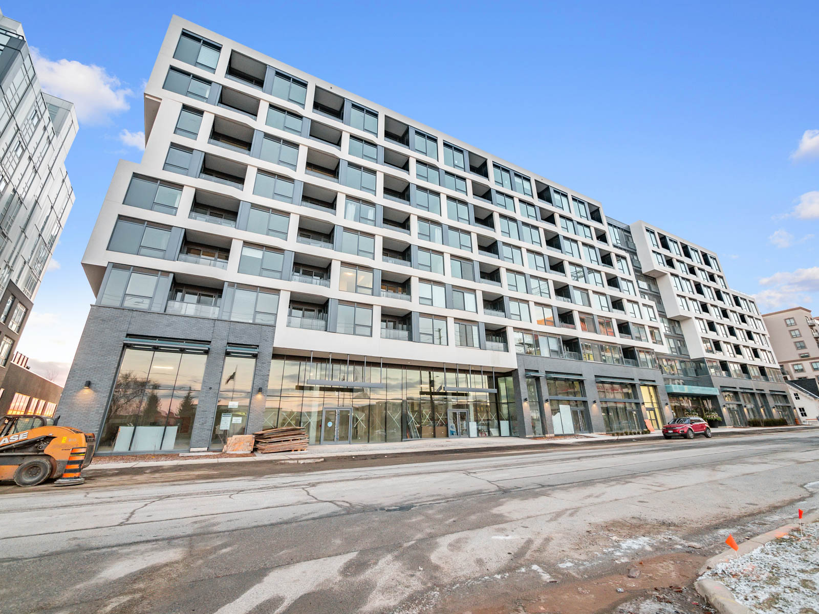 Assignment Luxury Condo 339-2450 Old Bronte Road